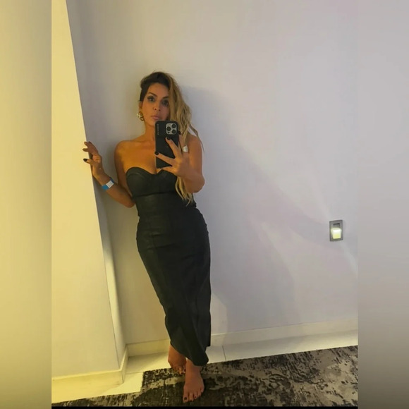 Retrofete CHARLIZE COATED KNIT DRESS
8134 - Picture 8 of 8